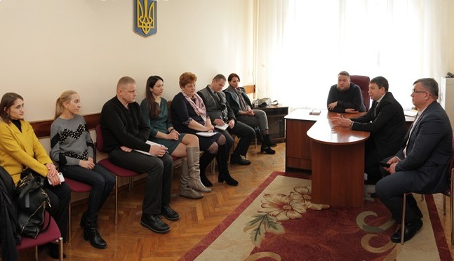 Співпраці бути!